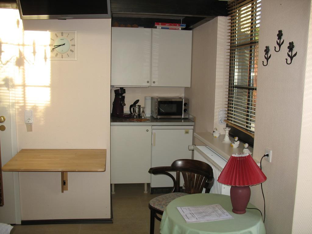 Altes Zollhaus Am Klinikum Hotel Lübeck Szoba fotó