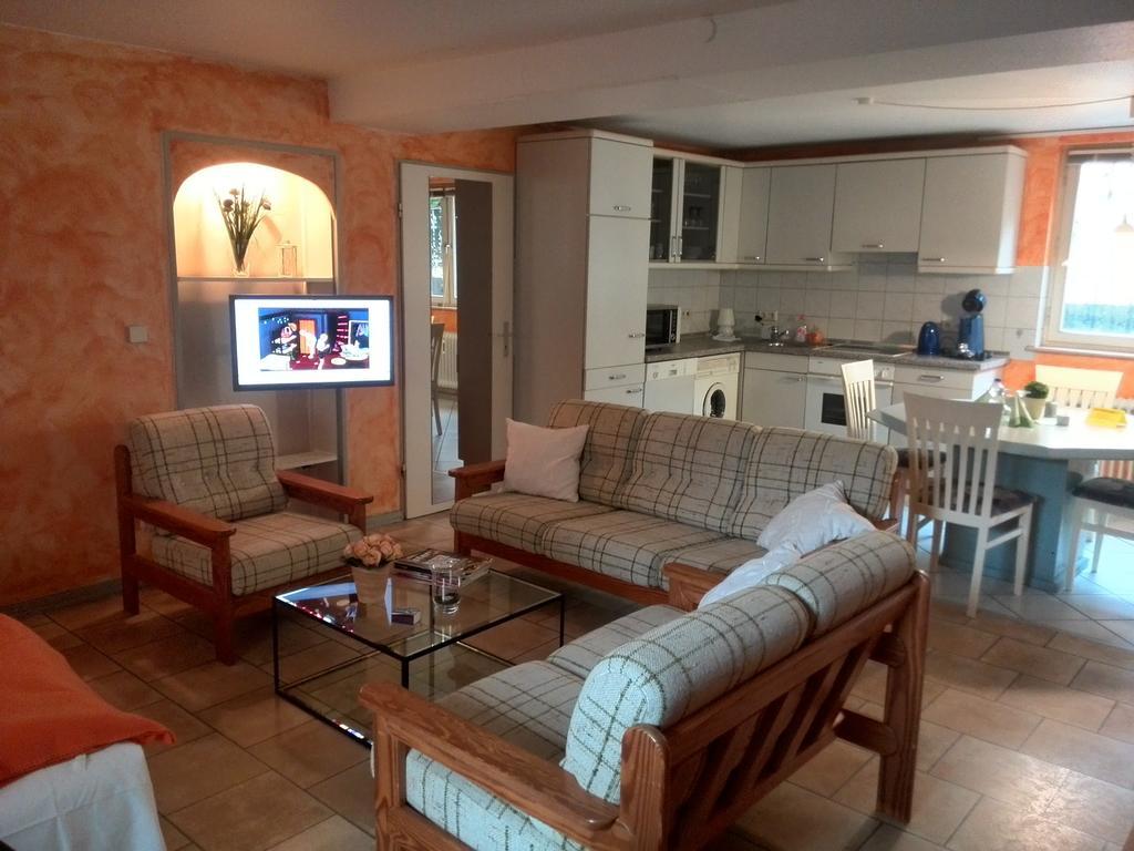 Altes Zollhaus Am Klinikum Hotel Lübeck Kültér fotó