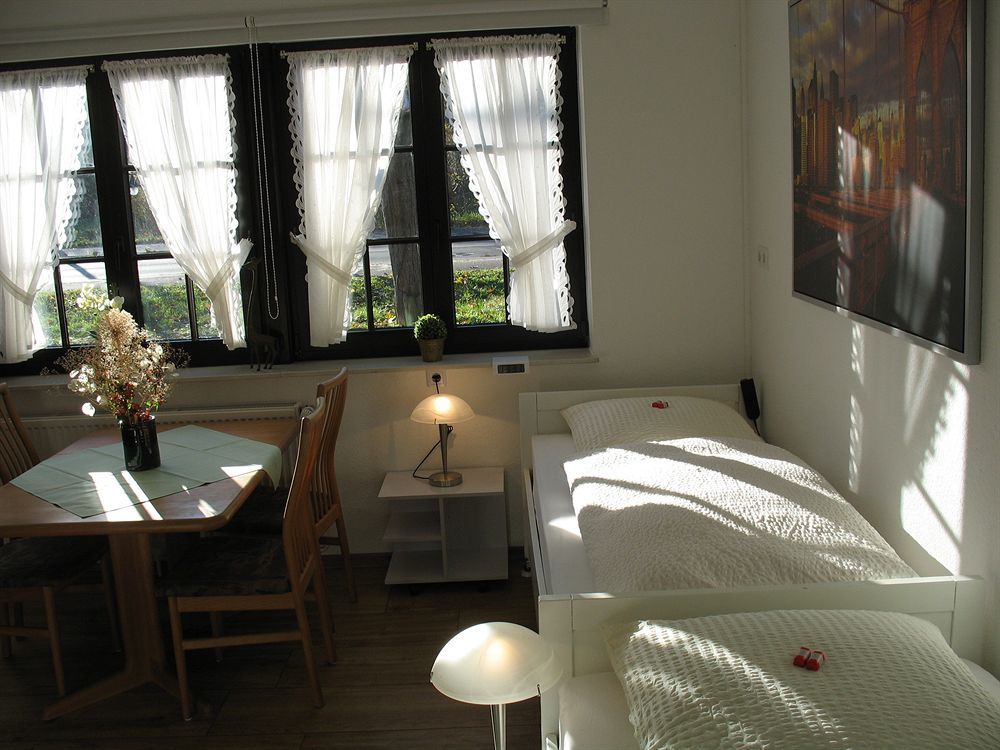 Altes Zollhaus Am Klinikum Hotel Lübeck Kültér fotó