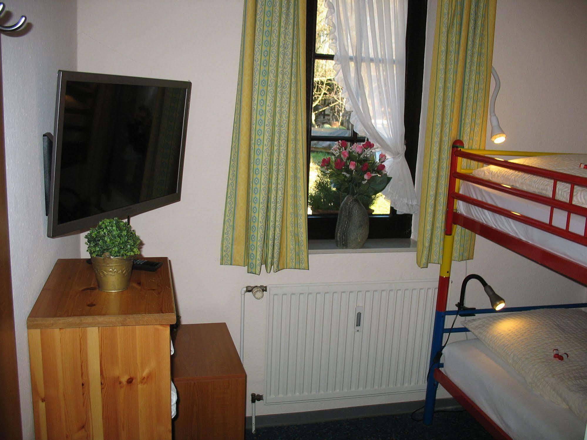 Altes Zollhaus Am Klinikum Hotel Lübeck Kültér fotó