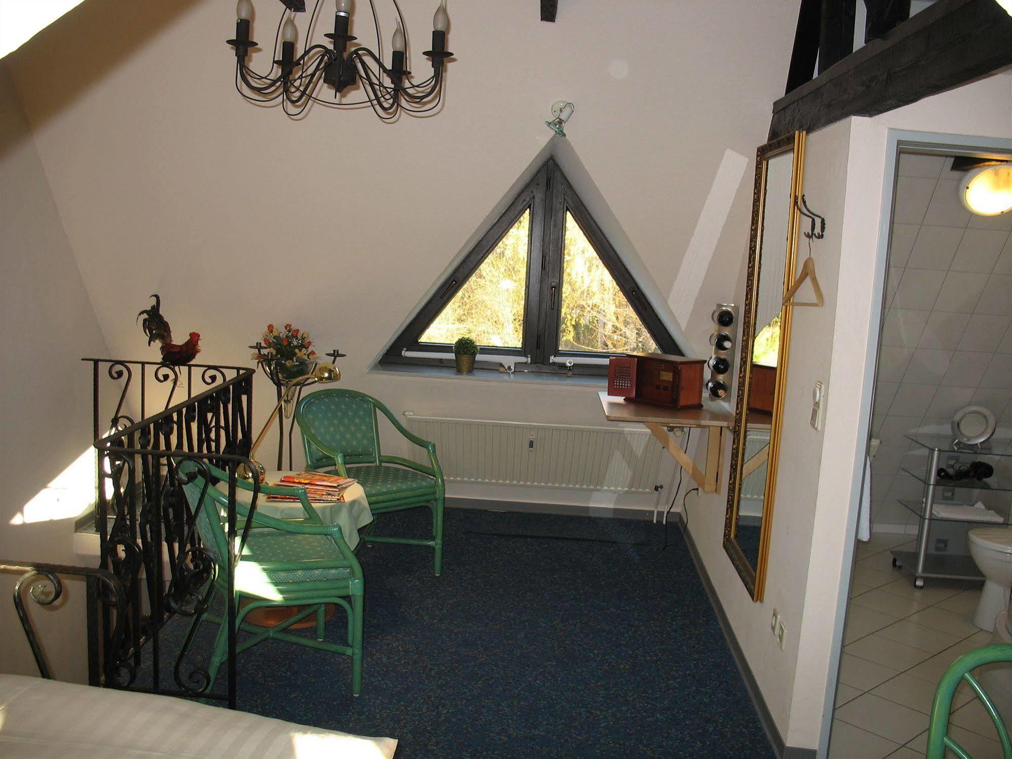Altes Zollhaus Am Klinikum Hotel Lübeck Kültér fotó