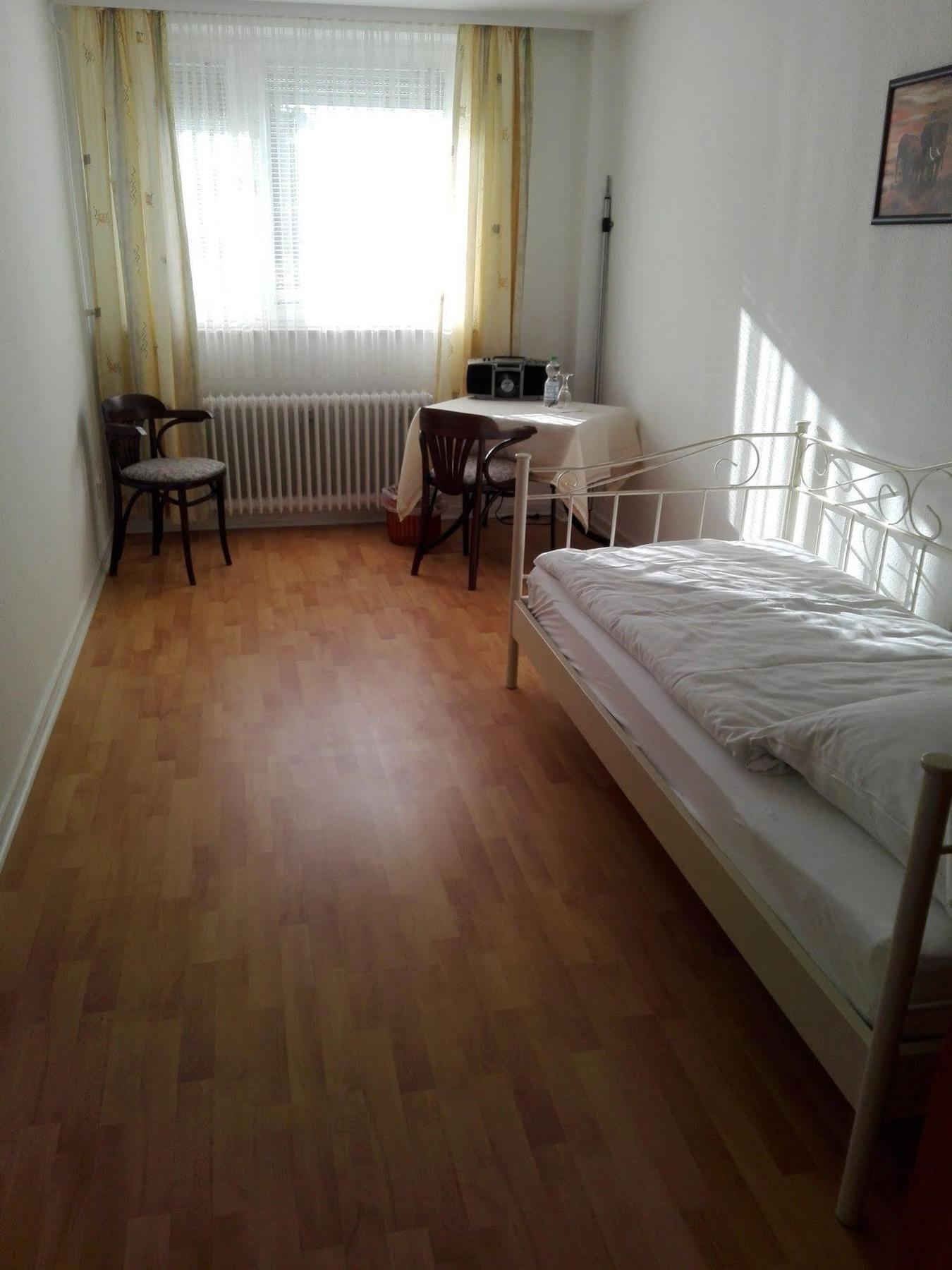 Altes Zollhaus Am Klinikum Hotel Lübeck Kültér fotó