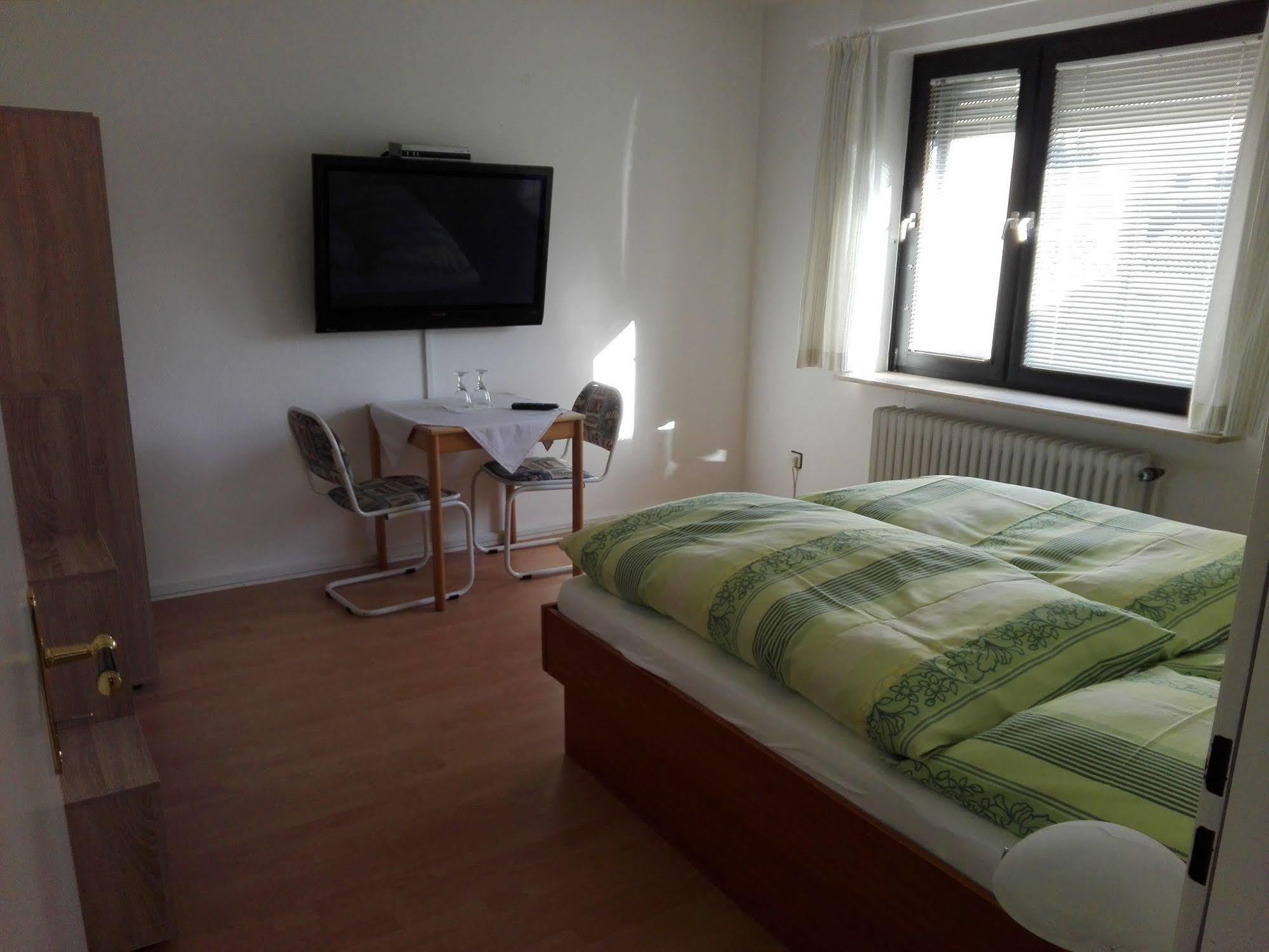 Altes Zollhaus Am Klinikum Hotel Lübeck Kültér fotó