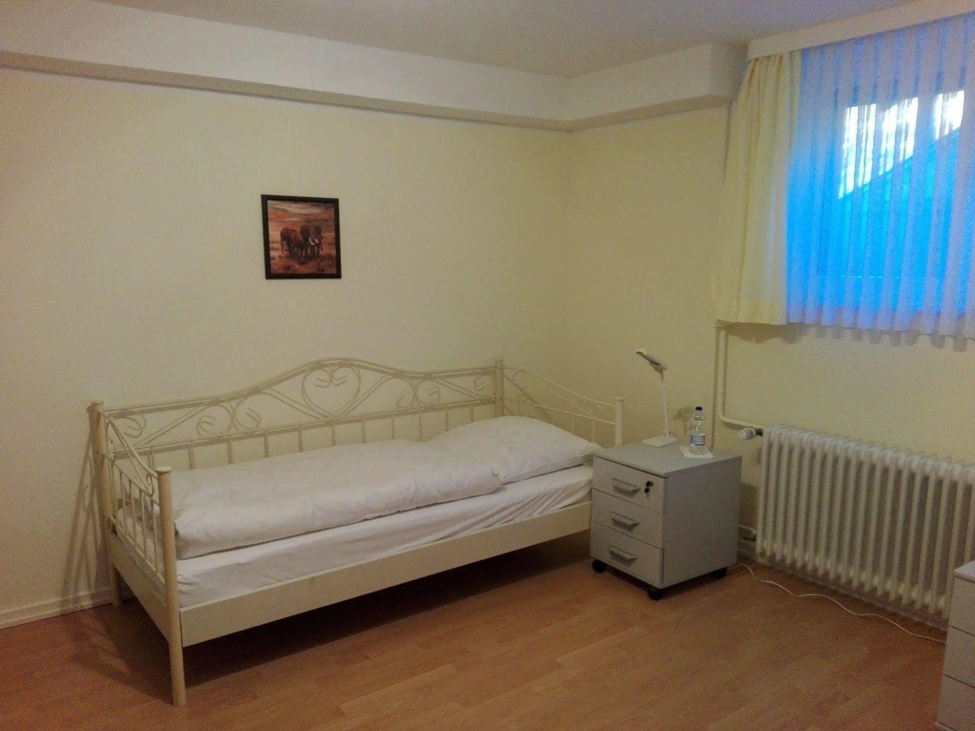 Altes Zollhaus Am Klinikum Hotel Lübeck Kültér fotó